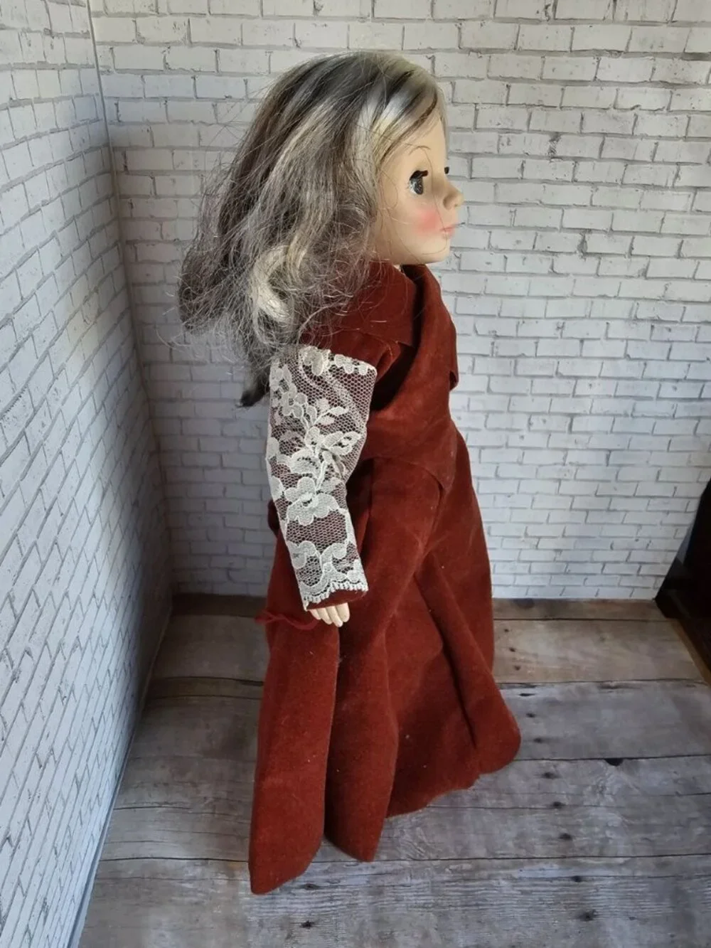 Vintage Effanbee GiGi Grand-mère Doll 1979 Red Velvet Gown 16” Collector Doll